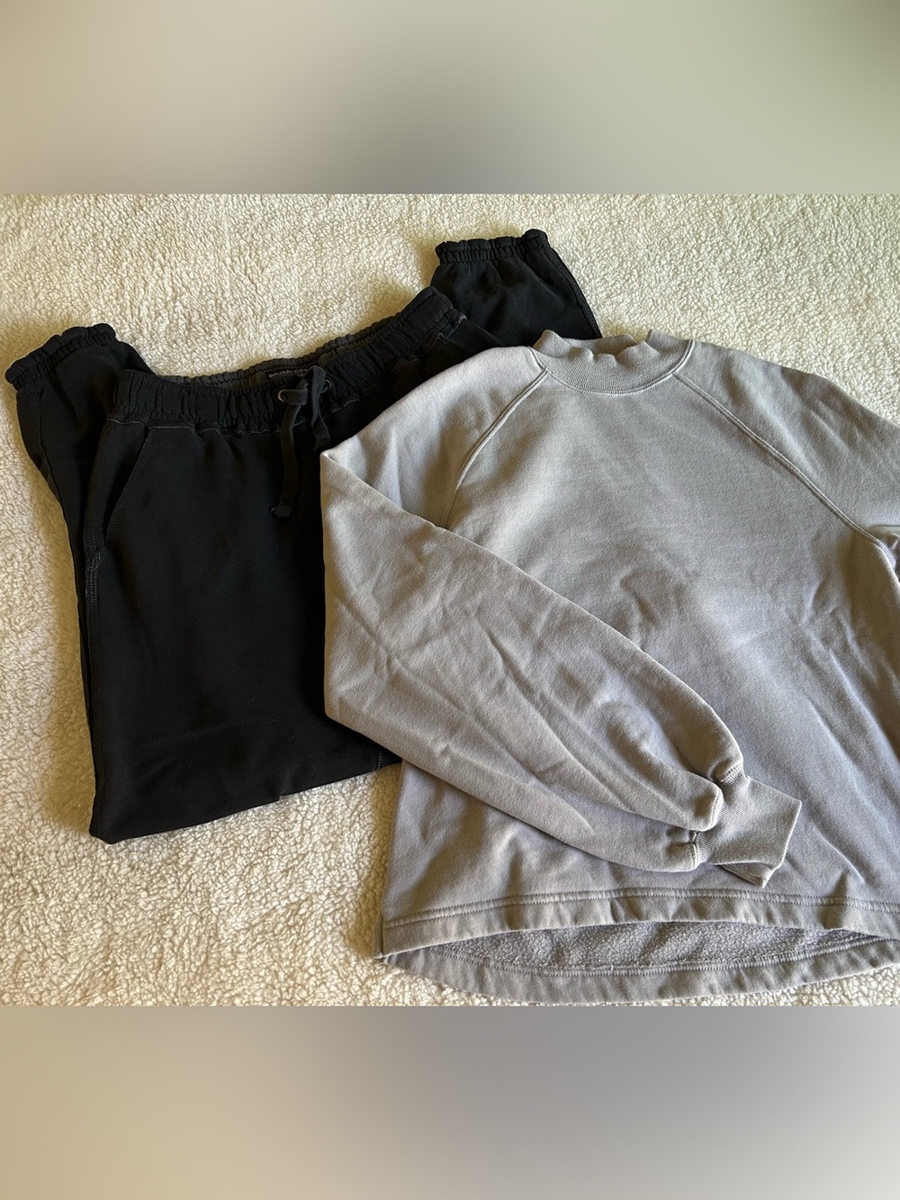 Abercrombie High Neck Sweatshirt & Sweatpants - Picture 13 of 14
